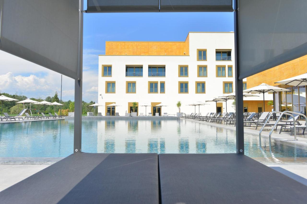 Mk Hotel Tirana Rinas Exterior foto